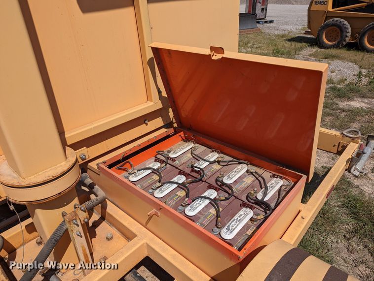 image for item LM9973 Daktronics  message board trailer