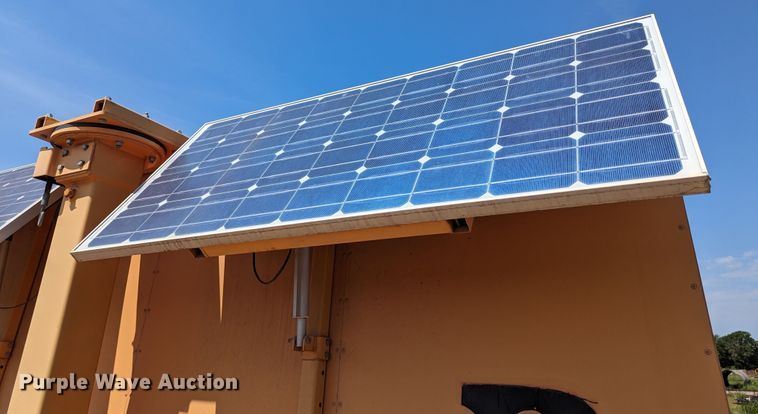 image for item LM9973 Daktronics  message board trailer