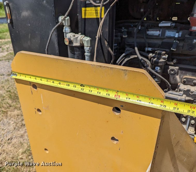 image for item LM9976 2017 Maddock  Rotograder RG72-2-200 cold planer