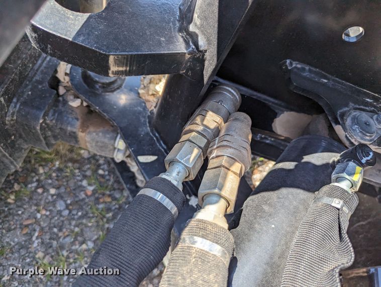 image for item LM9977 Caterpillar  92"W skid steer dozer blade