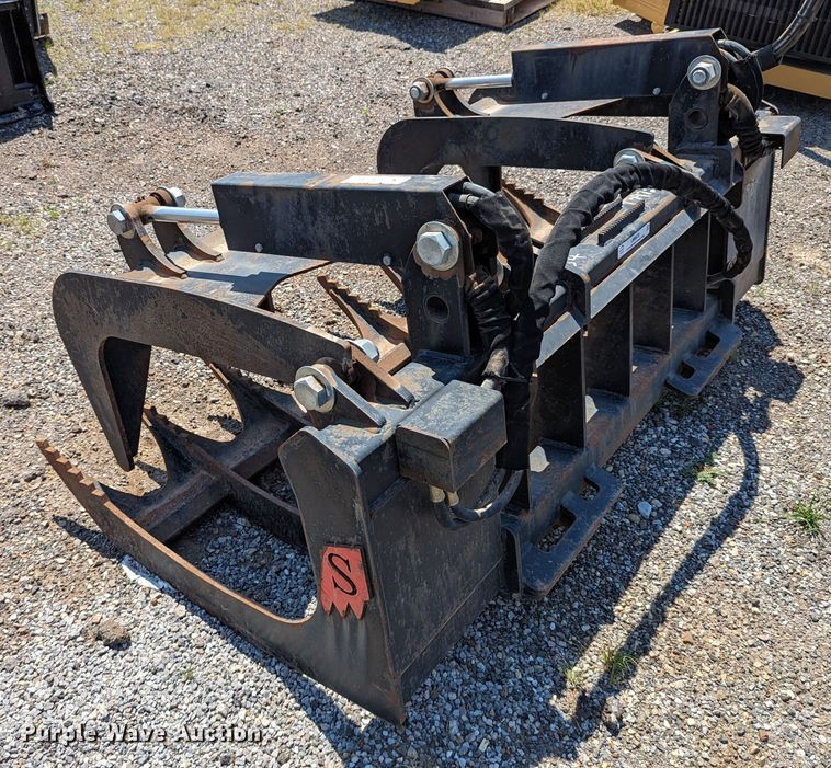 image for item LM9978 72"W skid steer grapple bucket