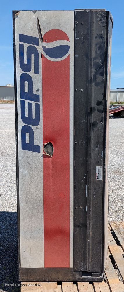 image for item LM9980 Dixie-Narco  vending machine