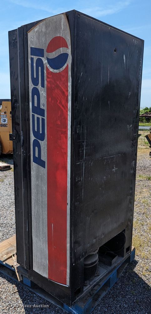 image for item LM9980 Dixie-Narco  vending machine