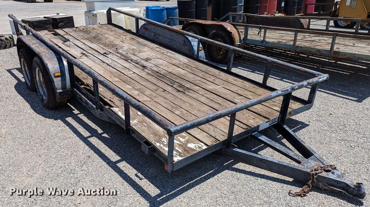 image for item LM9986 1999 Diamond C  Utility trailer