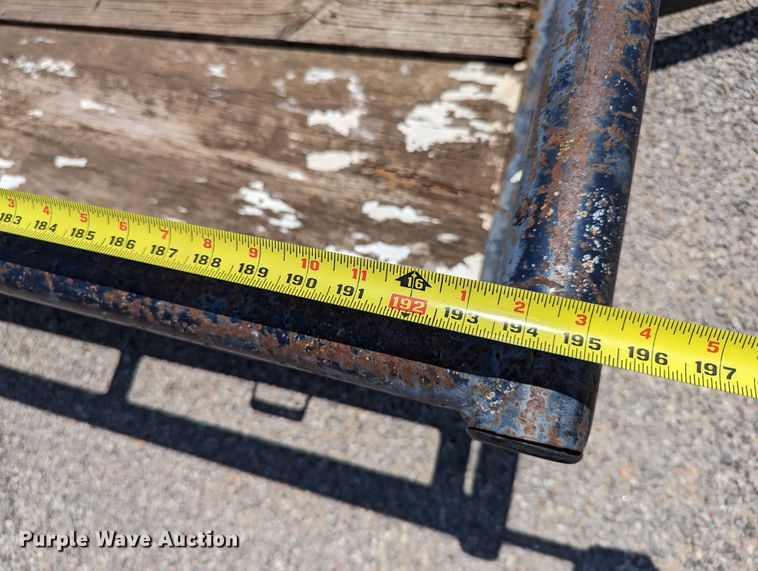 image for item LM9986 1999 Diamond C  Utility trailer