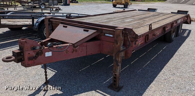 image for item LM9987 1981 Belshe  equipment trailer