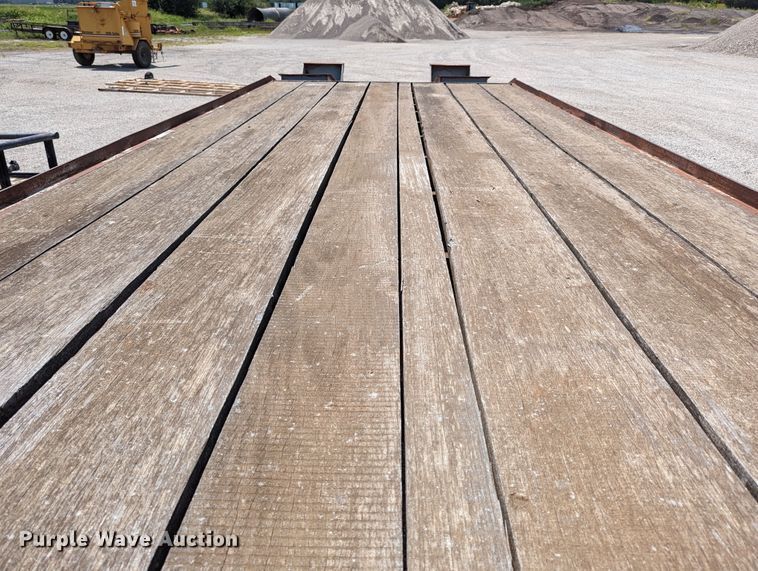 image for item LM9987 1981 Belshe  equipment trailer