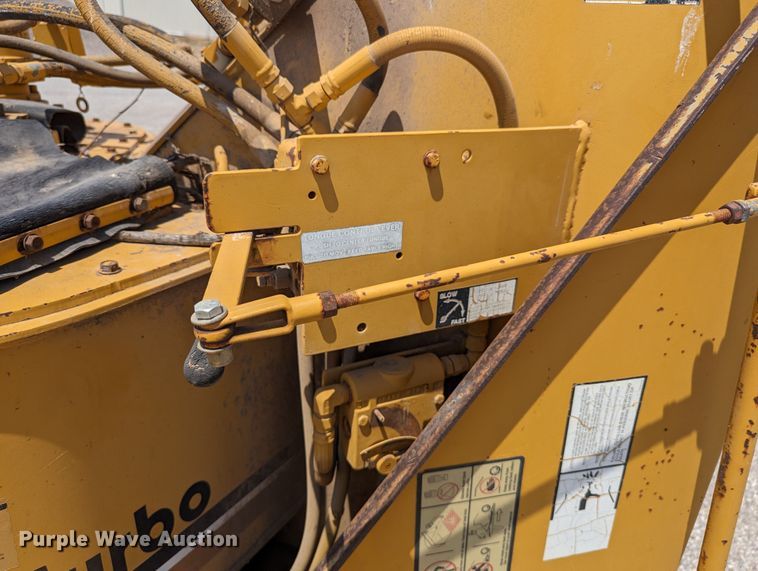 image for item LM9988 1992 Vermeer 1250BC  wood chipper