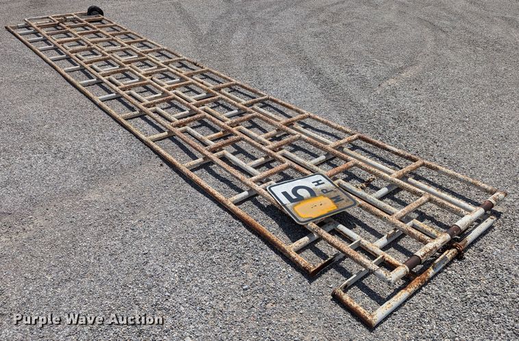 image for item LM9989 (2) gates