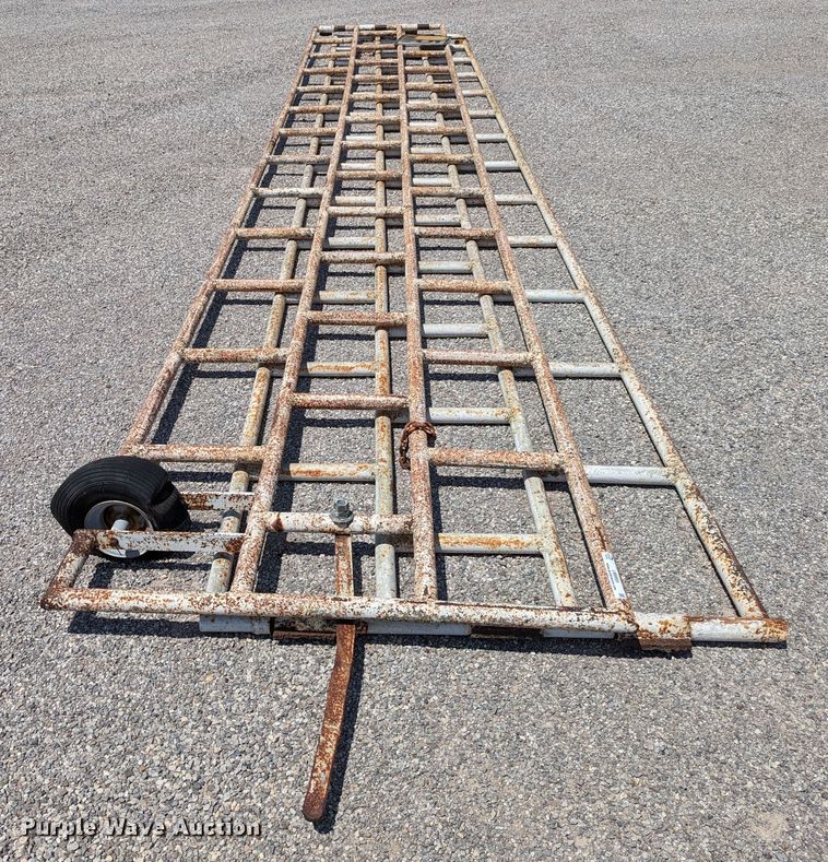 image for item LM9989 (2) gates