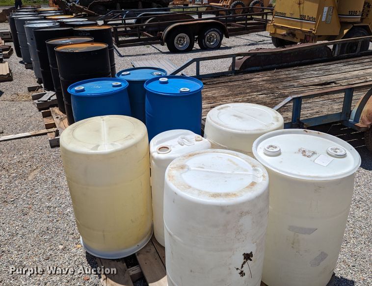 image for item LM9990 (31) barrels