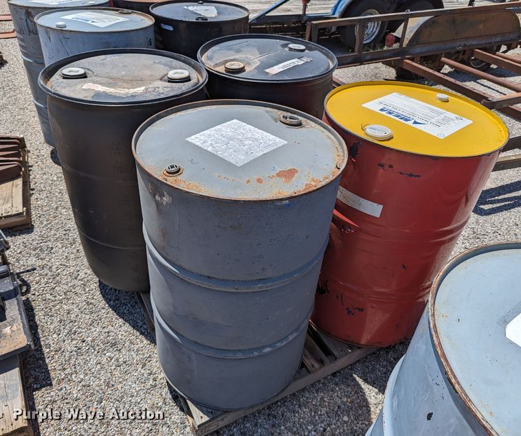 image for item LM9990 (31) barrels