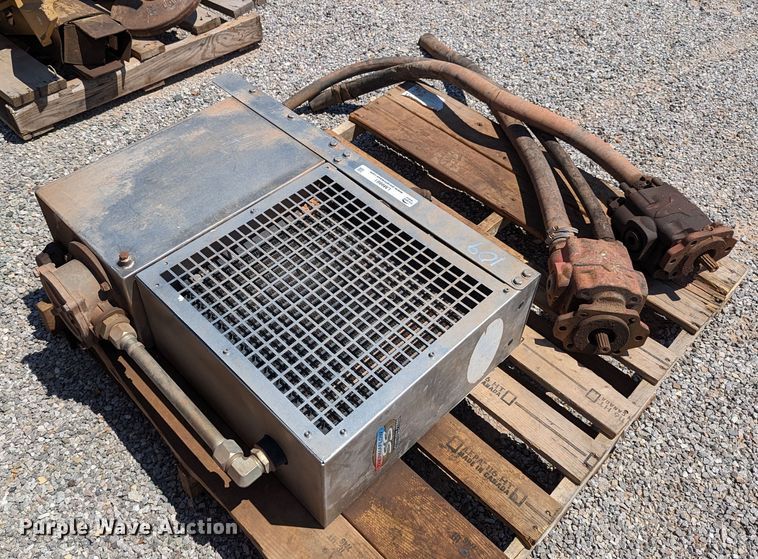 image for item LM9991 Truck and trailer parts