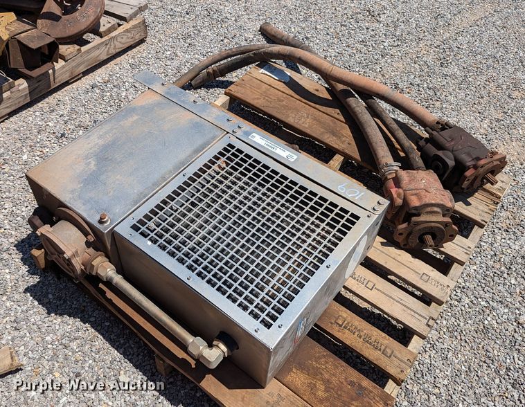 image for item LM9991 Truck and trailer parts