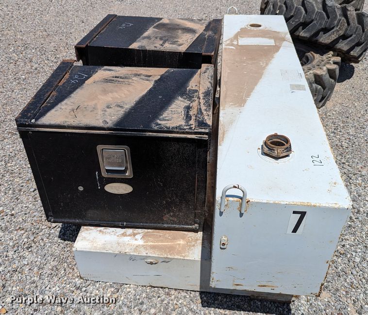 image for item LM9995 Automotive accessories