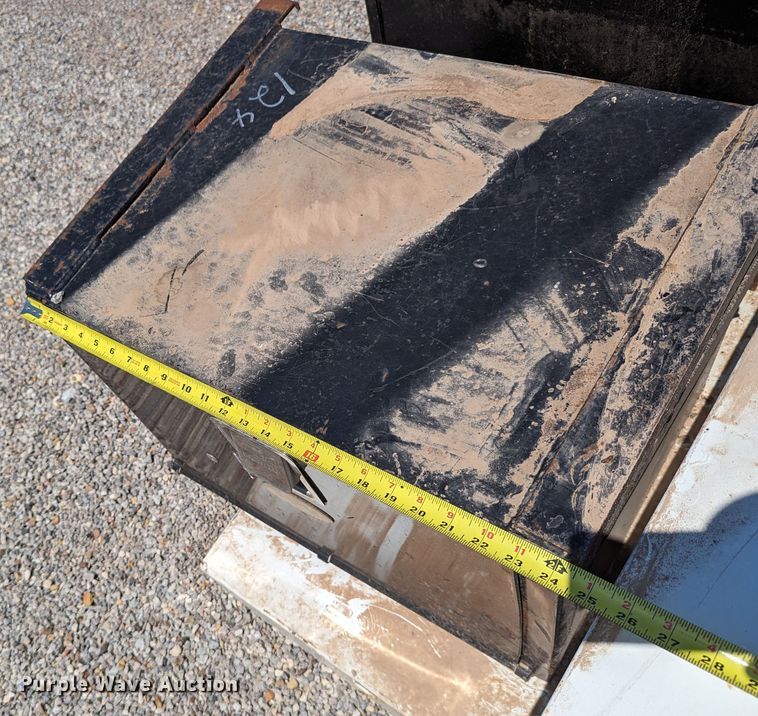 image for item LM9995 Automotive accessories