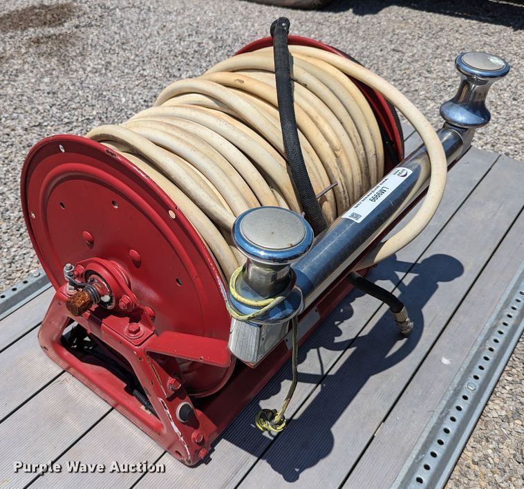 image for item LM9999 Hannay E1526-17-18RT  hose reel