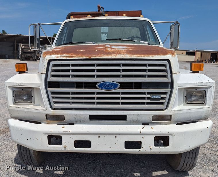 image for item LN9000 1993 Ford F600  sewer jetter truck