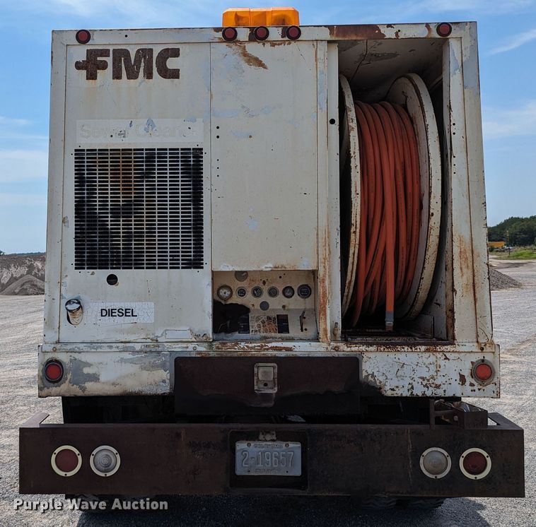 image for item LN9000 1993 Ford F600  sewer jetter truck