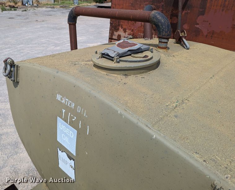 image for item LN9000 1993 Ford F600  sewer jetter truck