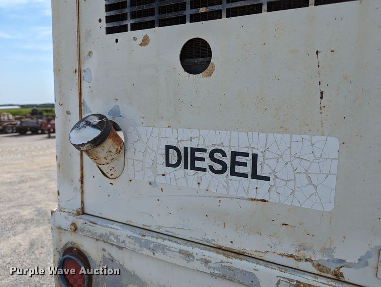 image for item LN9000 1993 Ford F600  sewer jetter truck