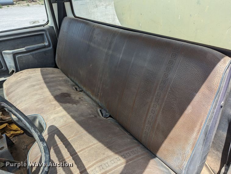 image for item LN9000 1993 Ford F600  sewer jetter truck