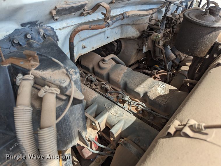 image for item LN9000 1993 Ford F600  sewer jetter truck