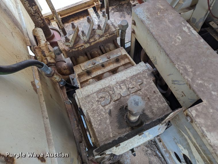 image for item LN9000 1993 Ford F600  sewer jetter truck