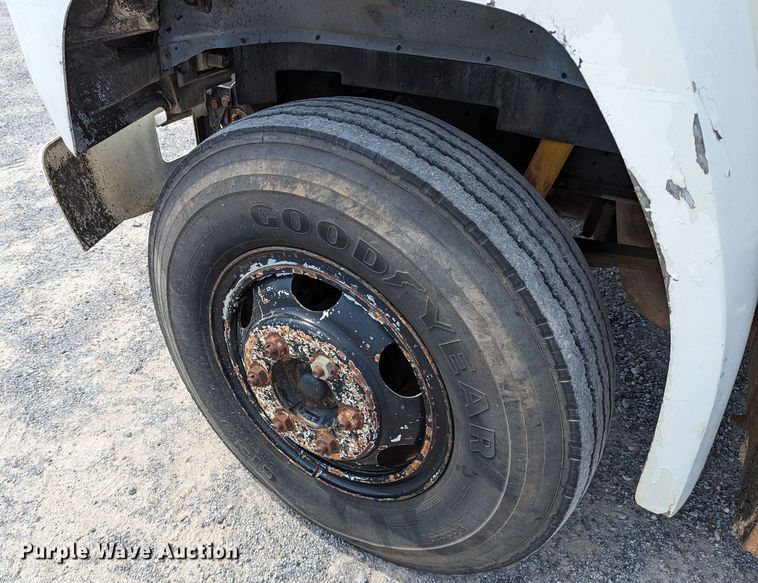 image for item LN9000 1993 Ford F600  sewer jetter truck