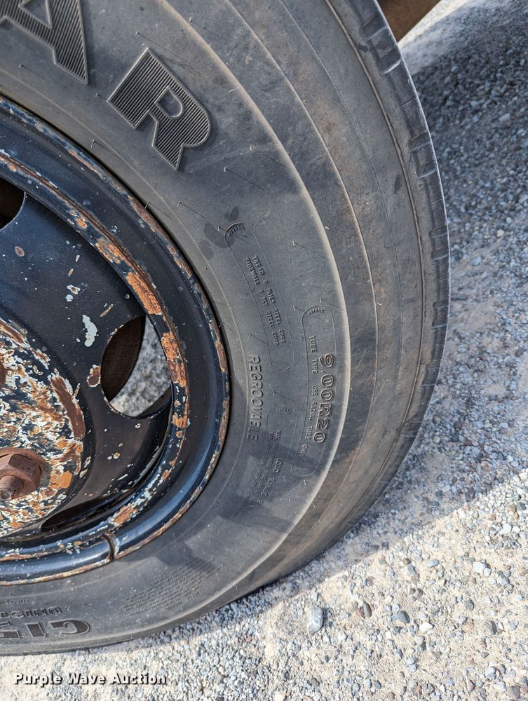 image for item LN9000 1993 Ford F600  sewer jetter truck