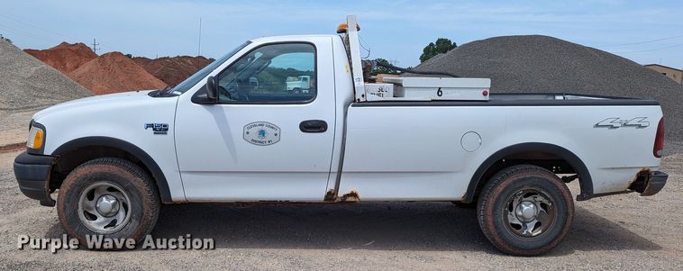 image for item LN9001 2003 Ford F150  pickup truck