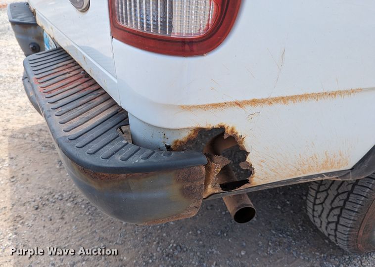 image for item LN9001 2003 Ford F150  pickup truck