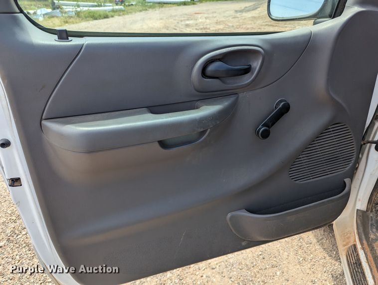 image for item LN9001 2003 Ford F150  pickup truck