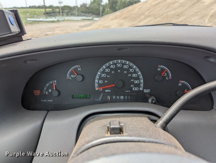 image for item LN9001 2003 Ford F150  pickup truck