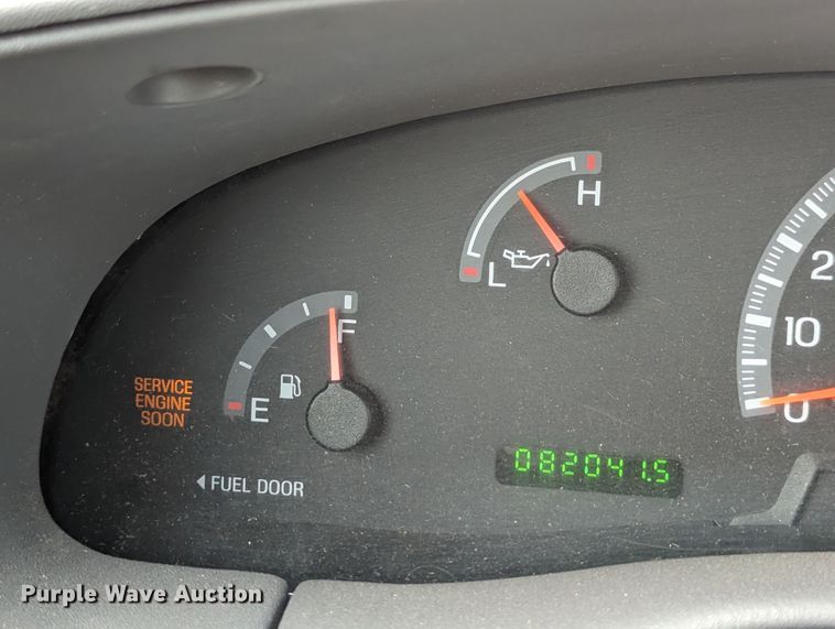 image for item LN9001 2003 Ford F150  pickup truck