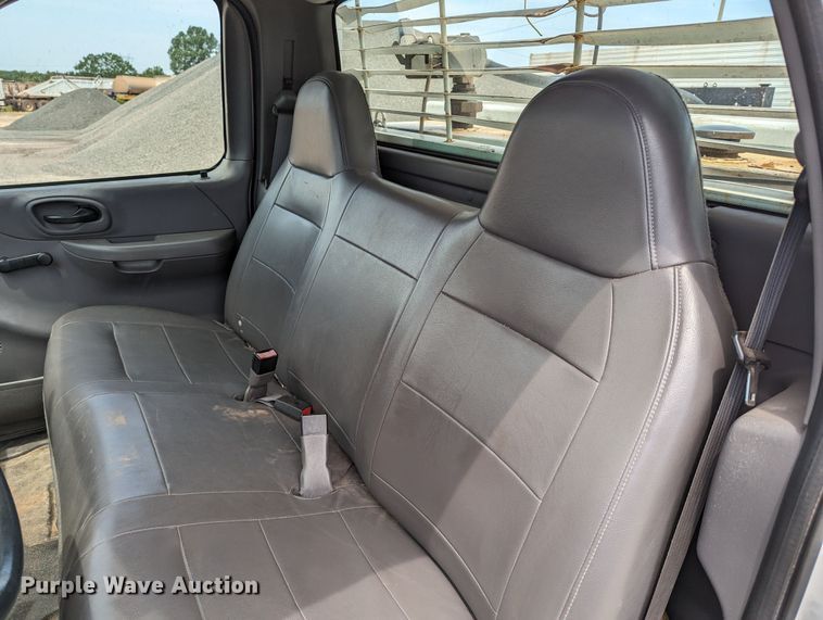 image for item LN9001 2003 Ford F150  pickup truck