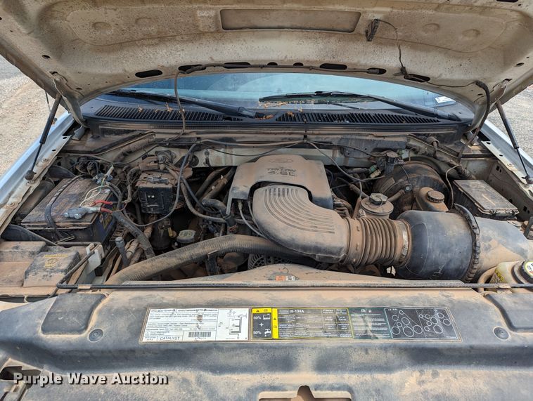 image for item LN9001 2003 Ford F150  pickup truck