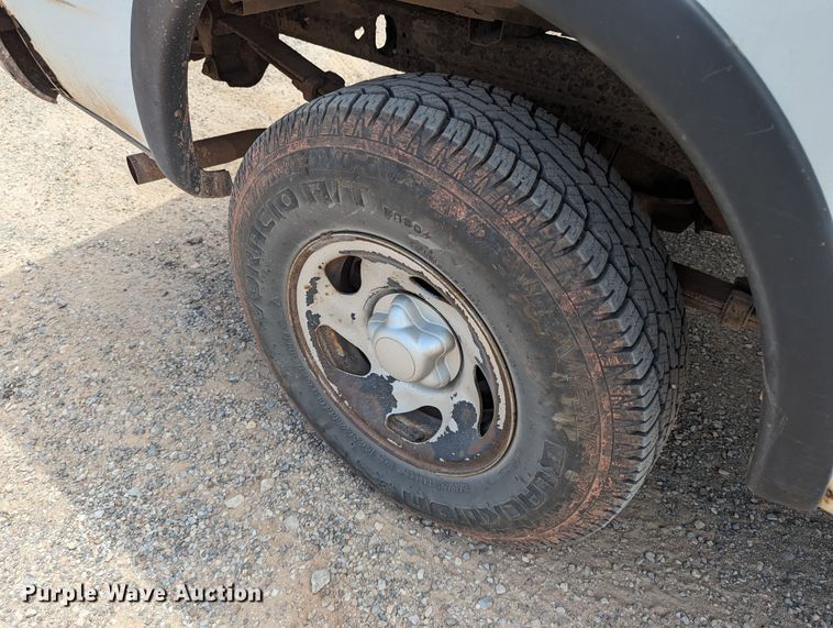 image for item LN9001 2003 Ford F150  pickup truck