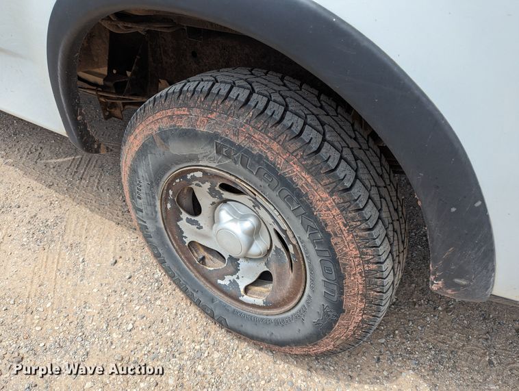 image for item LN9001 2003 Ford F150  pickup truck