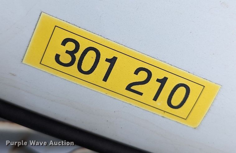 image for item LN9001 2003 Ford F150  pickup truck