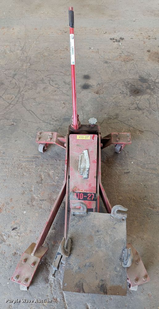 image for item LN9003 Norco 72030A  floor jack