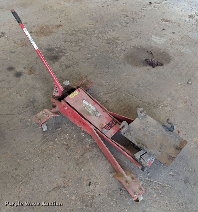 image for item LN9003 Norco 72030A  floor jack