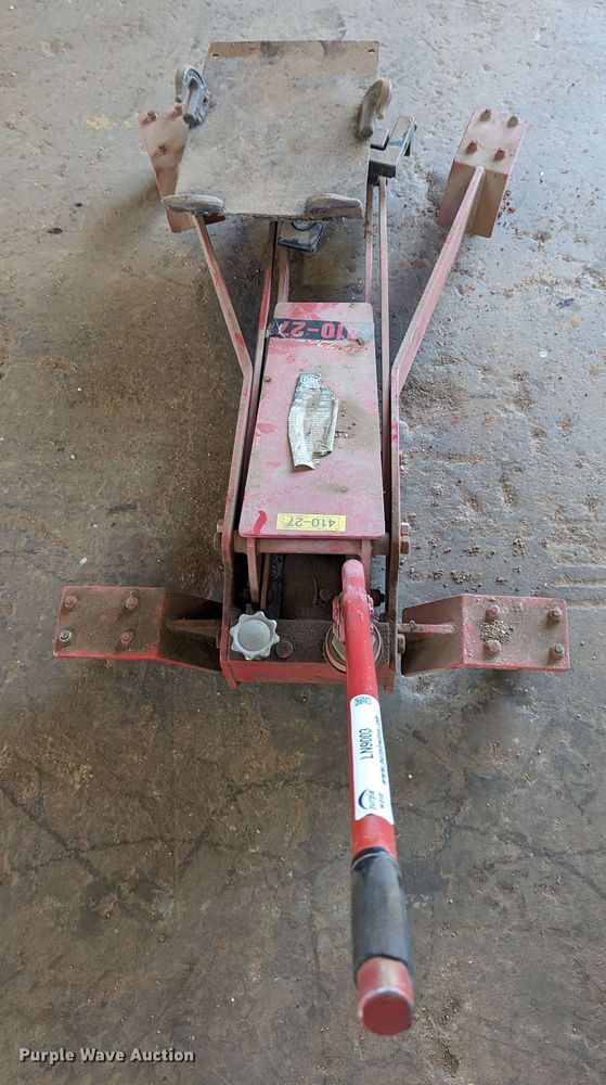 image for item LN9003 Norco 72030A  floor jack