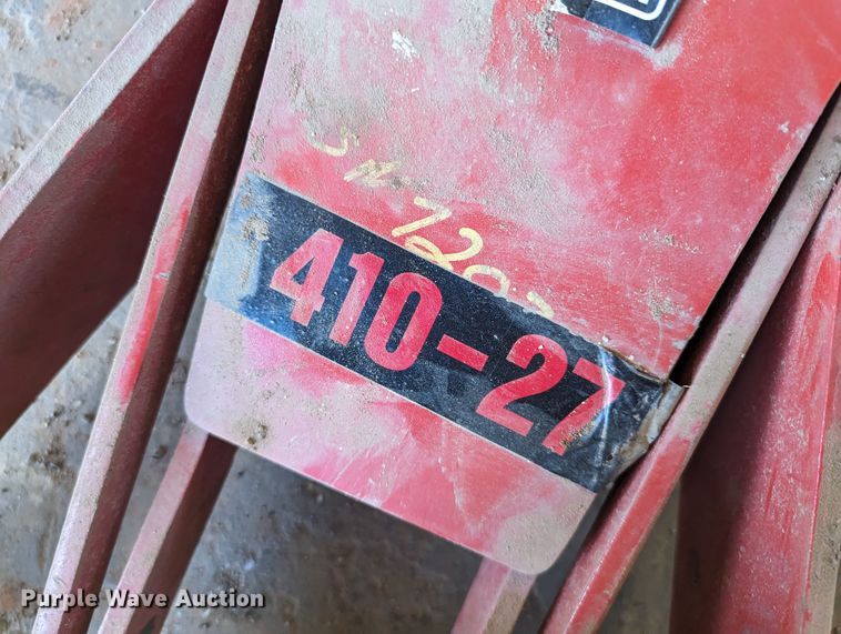 image for item LN9003 Norco 72030A  floor jack