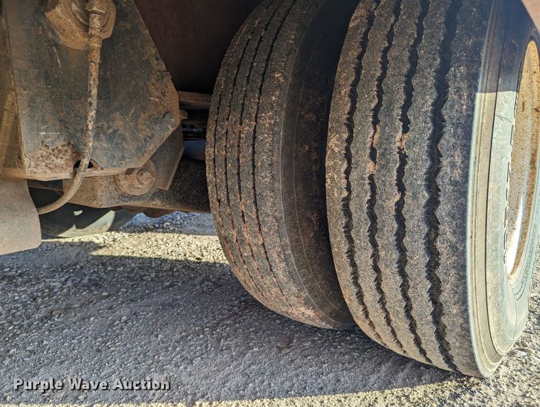 image for item LN9006 2007 Landoll 410-50  tilt deck equipment trailer