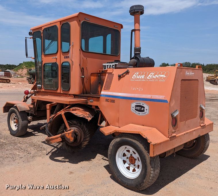 image for item LN9009 Broce RC350  broom