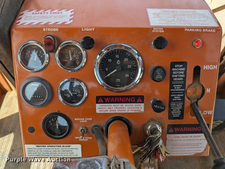 image for item LN9009 Broce RC350  broom