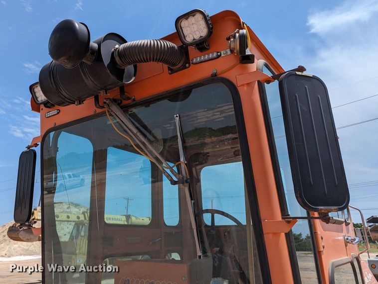 image for item LN9009 Broce RC350  broom