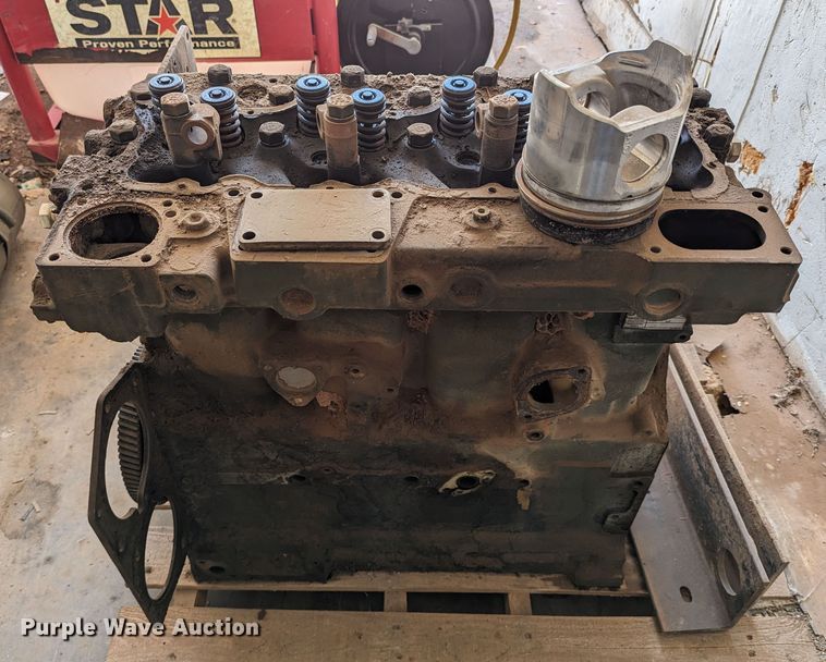 image for item LN9014 Caterpillar 3304  engine