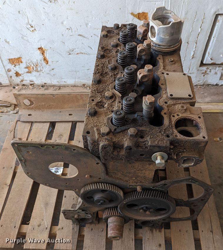 image for item LN9014 Caterpillar 3304  engine